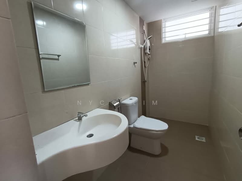 Service Residence for Sale at MH Platinum Residence - Nyco Lim - Bathroom - PropertyGuru.com.my