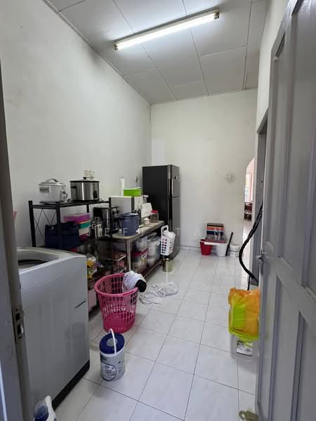 1-storey Terraced House for Sale in Medan Pengkalan Bidari (Ipoh) - Jeff Tan - Kitchen - PropertyGuru.com.my