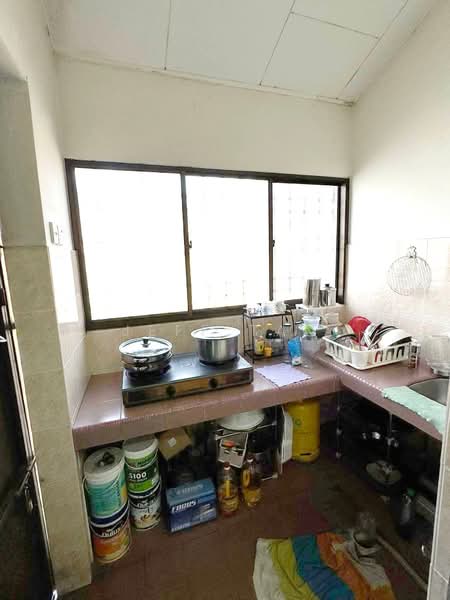 1-storey Terraced House for Sale in Medan Pengkalan Bidari (Ipoh) - Jeff Tan - Kitchen - PropertyGuru.com.my