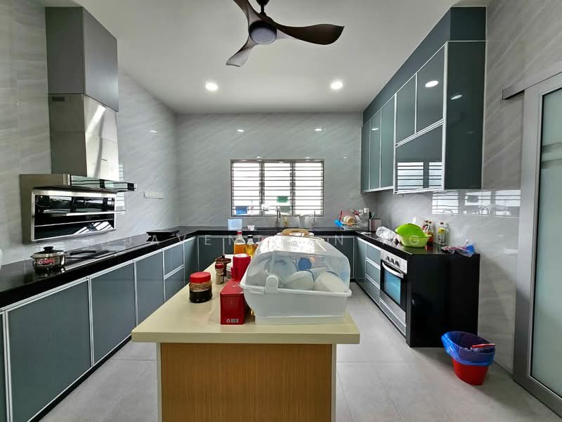 2-storey Terraced House for Sale in Taman Impian Emas (Skudai) - Javenthan Ng - Kitchen - PropertyGuru.com.my