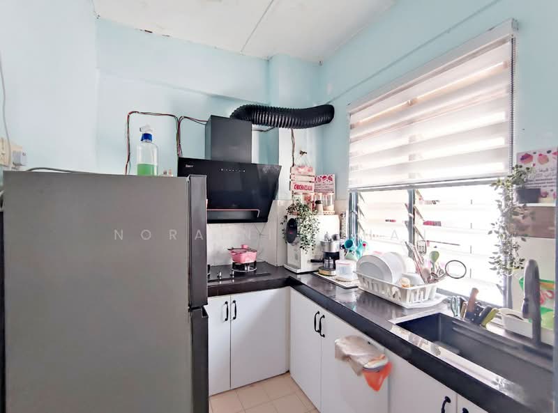 Apartment for Sale at Pangsapuri Megah Villa - Noraini Dahan - Kitchen - PropertyGuru.com.my