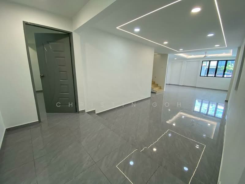 Semi-Detached House for Sale in Taman Kebun Teh (Johor Bahru) - Christin Goh - PropertyGuru.com.my