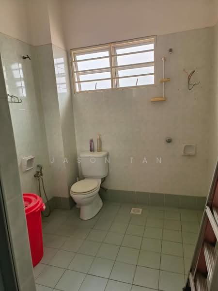 2-storey Terraced House for Sale in TAMAN PUCHONG UTAMA (Puchong) - Jason Tan - Bathroom - PropertyGuru.com.my