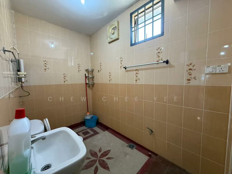 2-storey Terraced House for Rent in Taman Nusa Indah (Iskandar Puteri (Nusajaya)) - Chew Chee Yee - Bathroom - PropertyGuru.com.my