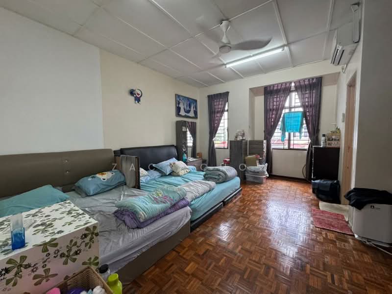 2-storey Terraced House for Sale in Johor Bahru (Johor) - Zack Chow - Bedroom - PropertyGuru.com.my