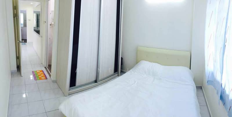 Azuria Condominium untuk Untuk Dijual - RM 399,000, Mac 2026 - Bedroom - PropertyGuru.com.my