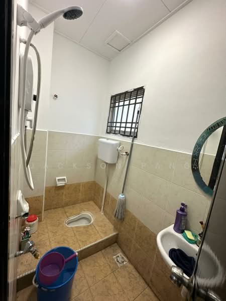 Taman Setia Indah untuk Untuk Disewa - RM 2,500 /bulan, Mac 2026 - Bathroom - PropertyGuru.com.my