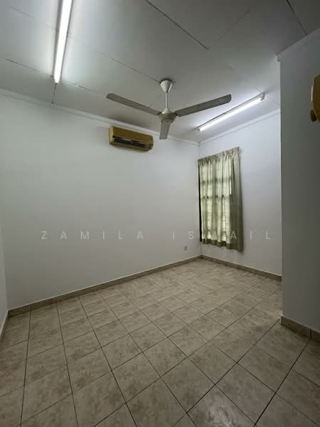 2-storey Terraced House for Rent in Bukit Jelutong (Shah Alam) - Zamila Ismail - Interior - PropertyGuru.com.my