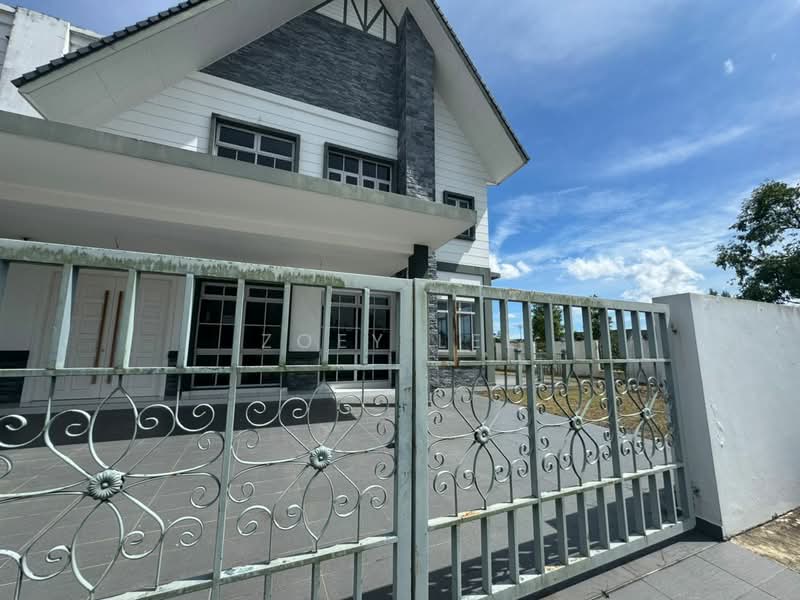 Semi-Detached House for Sale in Taman Ekoflora (Johor Bahru) - Zoey Lee - Exterior - PropertyGuru.com.my