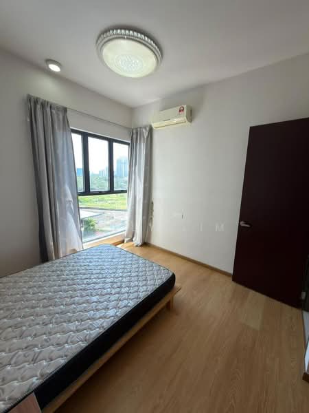 Condominium for Rent at Kings Bay @ Country Garden Danga Bay - Kelly Lim - Bedroom - PropertyGuru.com.my