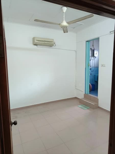 1-storey Terraced House for Rent in Taman Ungku Tun Aminah (Skudai) - Poey Loh - Interior - PropertyGuru.com.my