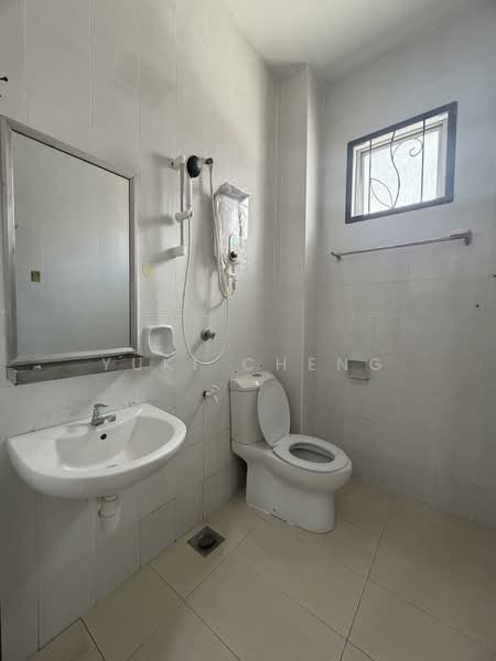 1-storey Terraced House for Rent in Taman JP Perdana (Johor Bahru) - Yuki Cheng - Bathroom - PropertyGuru.com.my