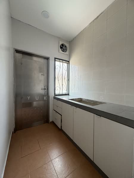 1-storey Terraced House for Rent in Taman JP Perdana (Johor Bahru) - Yuki Cheng - Kitchen - PropertyGuru.com.my