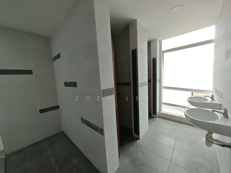 Factory for Rent in Ulu Tiram (Johor) - Zoey Lee - Bathroom - PropertyGuru.com.my