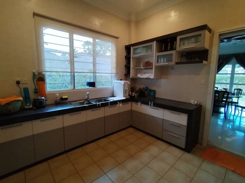 Bungalow for Sale in Ayer Keroh (Melaka) - CHIN FN - Kitchen - PropertyGuru.com.my
