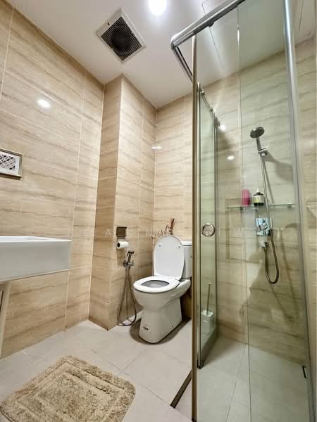 3.5 Storey Iconic Skies Villa , Private Lift Gated Guarded @ Relau untuk Untuk Disewa - RM 8,000 /bulan, Mac 2026 - Bathroom - PropertyGuru.com.my