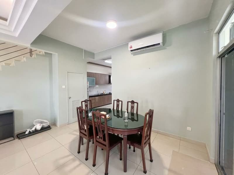 Seri Austin - Terrace Homes untuk Untuk Dijual - RM 899,000, Mac 2026 - Dining Room - PropertyGuru.com.my