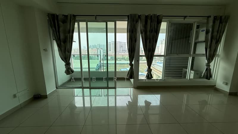 Servis Apartment untuk Dijual di Pacific Place - Albert Ho - Balcony - PropertyGuru.com.my