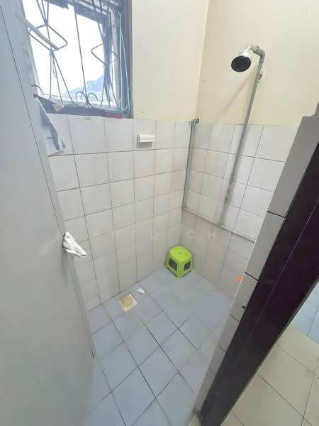 Rock Road, Kuching untuk Untuk Dijual - RM 800,000, Mac 2026 - Bathroom - PropertyGuru.com.my