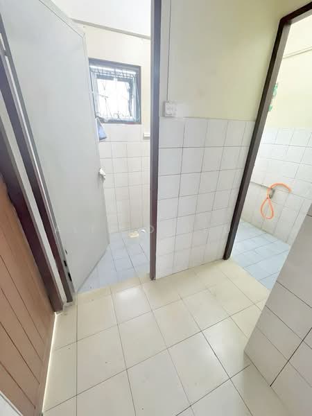 Rock Road, Kuching untuk Untuk Dijual - RM 800,000, Mac 2026 - Bathroom - PropertyGuru.com.my