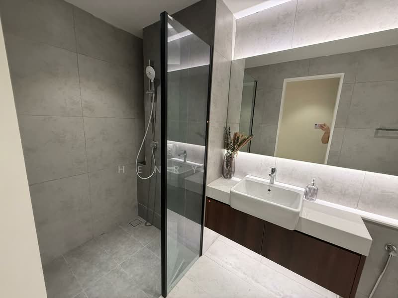 Service Residence for Sale at Golden Crown Residence - Henry Yap - Bathroom - PropertyGuru.com.my