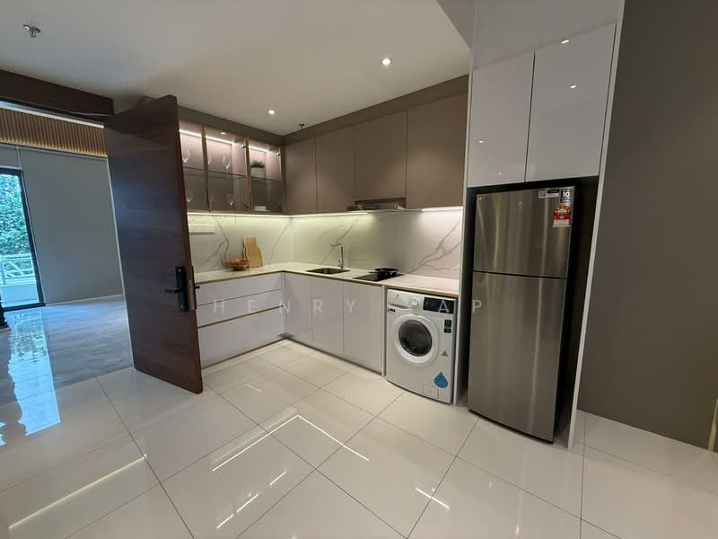 Service Residence for Sale at Golden Crown Residence - Henry Yap - Kitchen - PropertyGuru.com.my