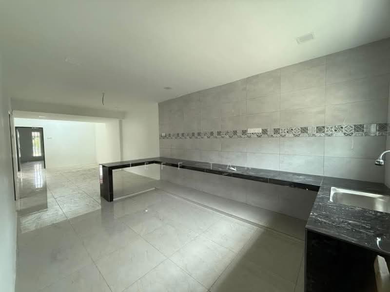 1-storey Terraced House for Sale in Taman Rishah (Ipoh) - Jeff Tan - Kitchen - PropertyGuru.com.my