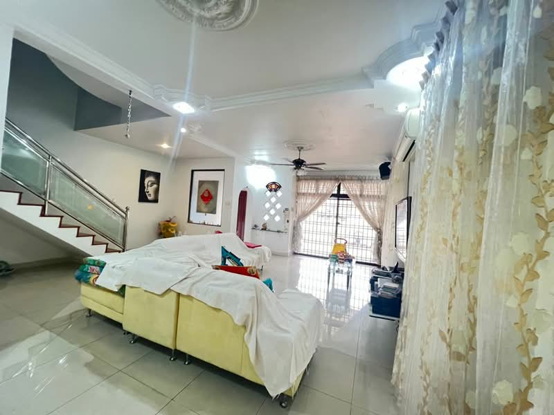 2-storey Terraced House for Sale in Taman Daya (Johor Bahru) - Wayne Ng - Living Room - PropertyGuru.com.my