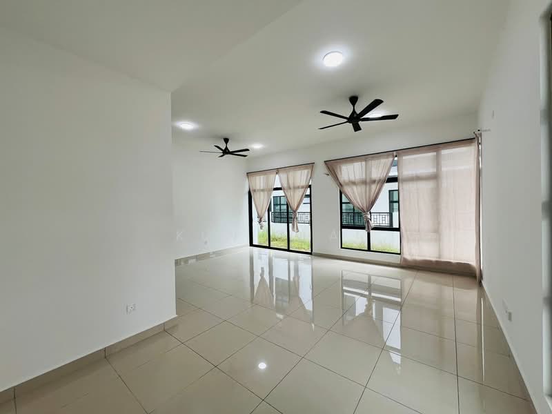 Cluster House for Rent in Iskandar Puteri (Nusajaya) (Johor) - Kun Chai - Living Room - PropertyGuru.com.my
