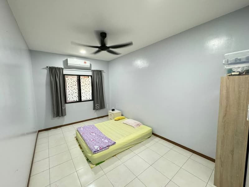 2-storey Terraced House for Sale in Taman Scientex Rawang (Rawang) - Jessie Wong - Bedroom - PropertyGuru.com.my