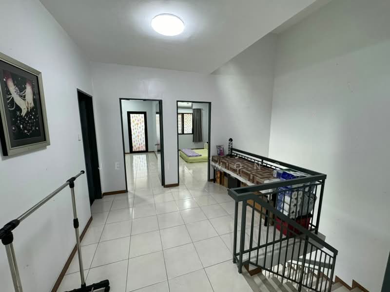 2-storey Terraced House for Sale in Taman Scientex Rawang (Rawang) - Jessie Wong - Corridor - PropertyGuru.com.my
