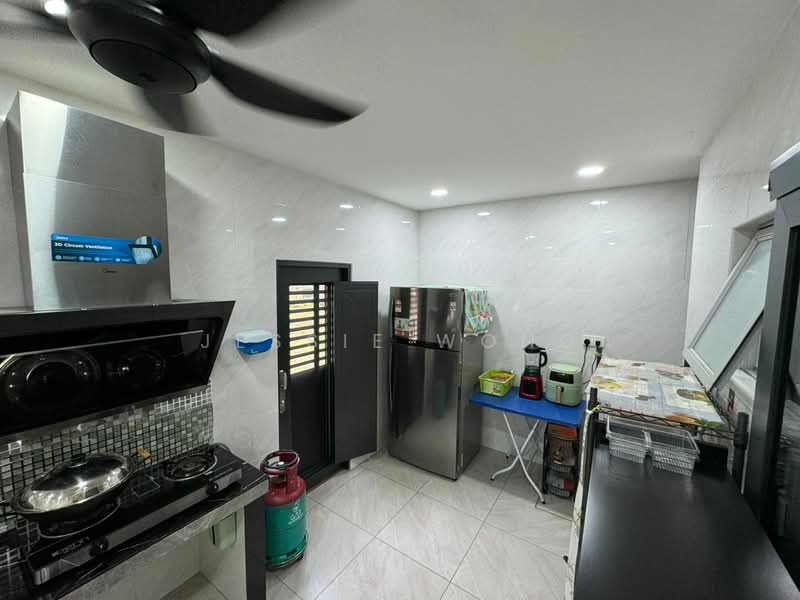 2-storey Terraced House for Sale in Taman Scientex Rawang (Rawang) - Jessie Wong - Kitchen - PropertyGuru.com.my