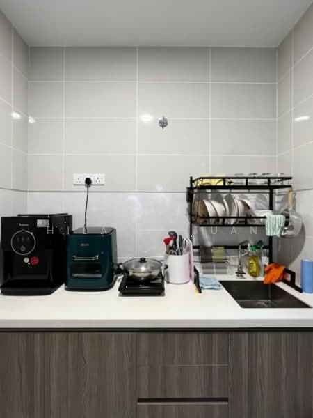 Condominium for Rent at Paraiso Residence @ The Earth - Hilarry Juan - PropertyGuru.com.my