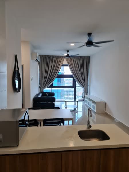 Pacific Star untuk Untuk Disewa - RM 2,800 /bulan, Mac 2026 - Living Room - PropertyGuru.com.my
