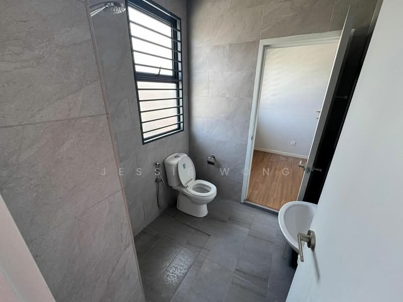 2-storey Terraced House for Sale in Bandar Gamuda Gardens (Rawang) - Jessie Wong - Bathroom - PropertyGuru.com.my