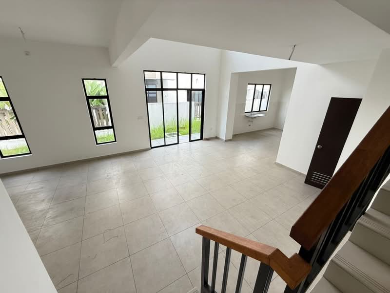 Cluster House for Sale in Eco Majestic (Semenyih) - Min Goh - Living Room - PropertyGuru.com.my