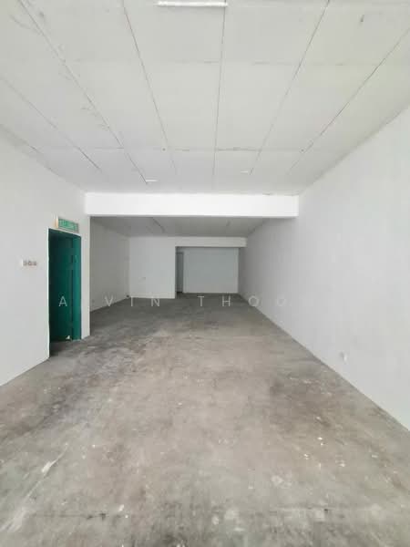 Shop for Rent in Taman Lestari Perdana (Seri Kembangan) - Aivin Thoong - Interior - PropertyGuru.com.my