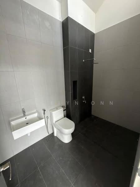 2-storey Terraced House for Sale in Taman Mount Austin (Tebrau) - Jocelyn Onn - Bathroom - PropertyGuru.com.my