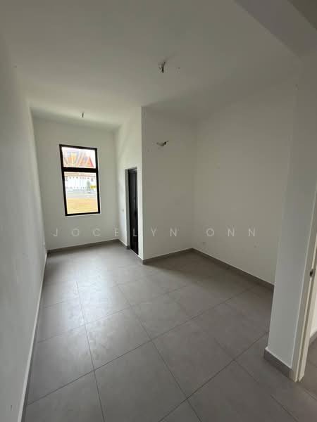 2-storey Terraced House for Sale in Taman Mount Austin (Tebrau) - Jocelyn Onn - Interior - PropertyGuru.com.my