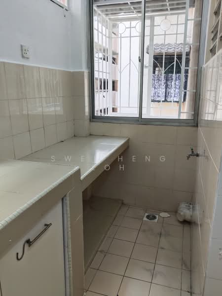 Apartment for Sale at Pangsapuri Carmila - Swee Heng Loh - Kitchen - PropertyGuru.com.my