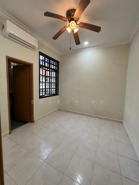 Rumah Teres 2-Tingkat untuk Dijual di Taman Tampoi Indah (Tampoi) - Sharon Ng - Interior - PropertyGuru.com.my