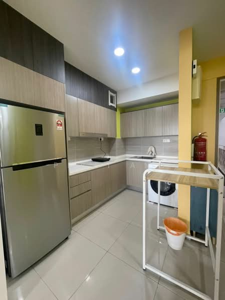 Service Residence for Rent at Gravit8, Klang - Pepsi Ang - Kitchen - PropertyGuru.com.my