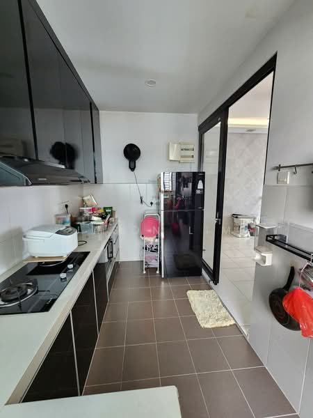 Service Residence for Sale at Jentayu Residensi @ Tampoi - Jason Lim - Kitchen - PropertyGuru.com.my