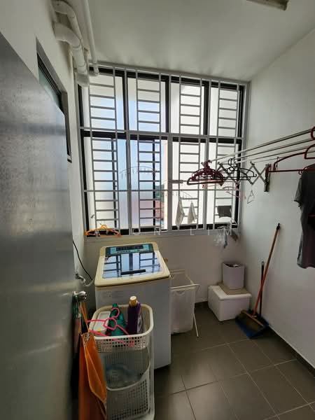 Service Residence for Sale at Jentayu Residensi @ Tampoi - Jason Lim - Interior - PropertyGuru.com.my