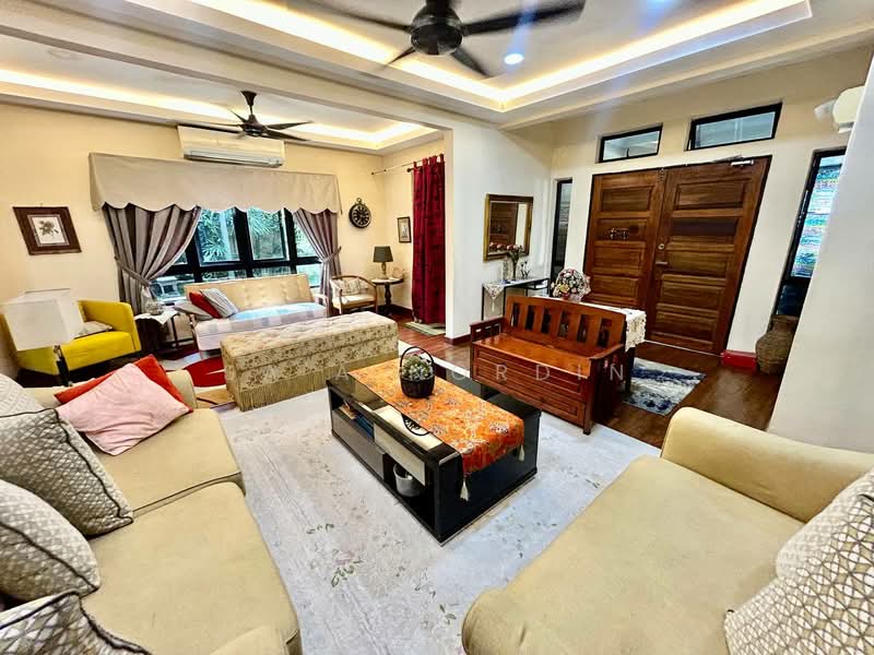 2-storey Terraced House for Sale in Taman Sri Andalas (Klang) - Sa'a Nordin - Living Room - PropertyGuru.com.my