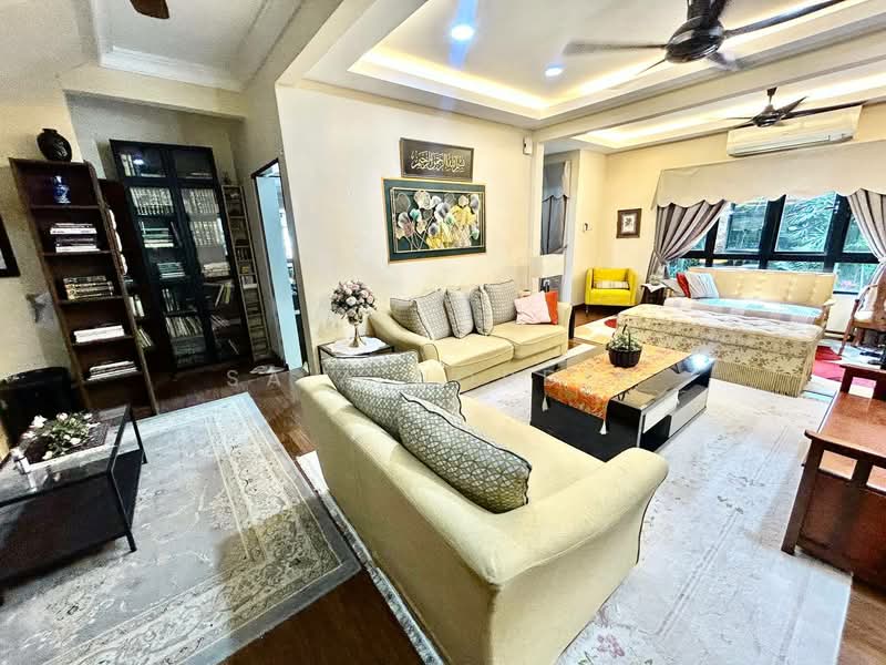2-storey Terraced House for Sale in Taman Sri Andalas (Klang) - Sa'a Nordin - Living Room - PropertyGuru.com.my