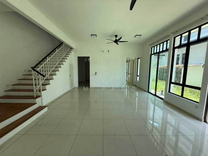 Cluster House for Sale in Eco Majestic (Semenyih) - Tim Pang - Living Room - PropertyGuru.com.my