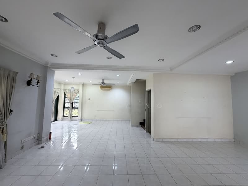 Semi-Detached House for Sale in Bandar Tun Hussein Onn (Cheras) - Jimmy Ng - Living Room - PropertyGuru.com.my