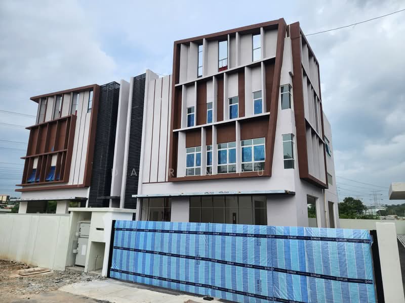 Binastra Business Park @ Pulau Meranti 2 - 1