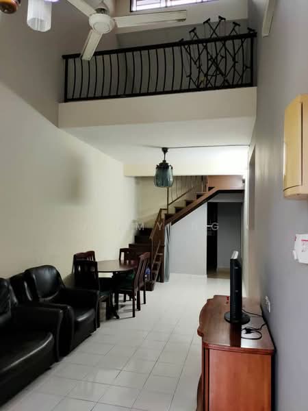 1.5-storey Terraced House for Sale in Taman Sierra Perdana (Masai) - Jimmy Ng - Living Room - PropertyGuru.com.my